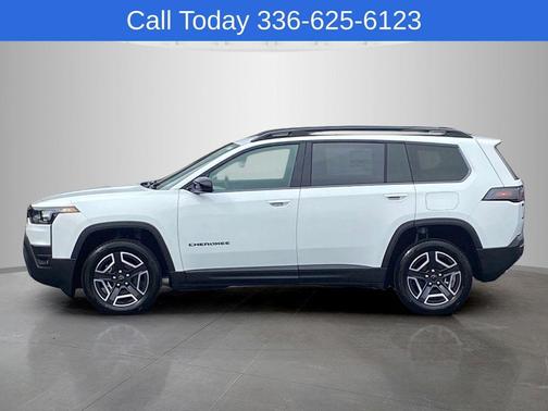 Bright White Clearcoat 2026 Jeep Cherokee LAREDO/LIMITED