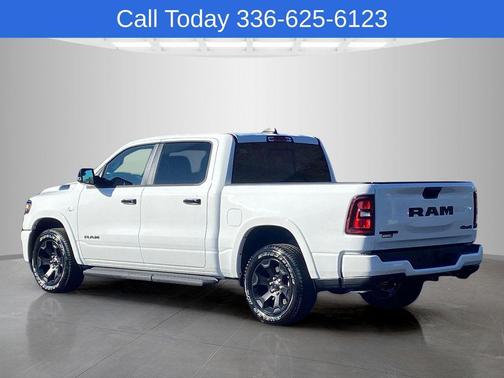 Bright White Clearcoat 2026 RAM 1500 Big Horn/Lone Star