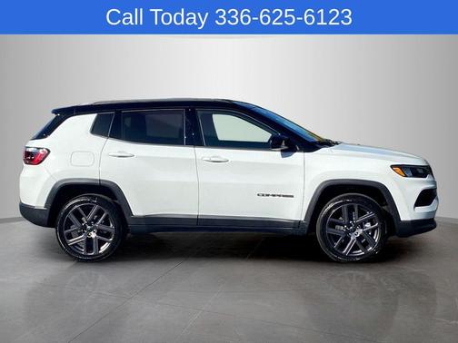 Bright White Clearcoat 2026 Jeep Compass Limited