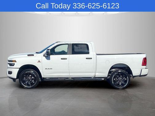 Bright White Clearcoat 2026 RAM 2500 Big Horn