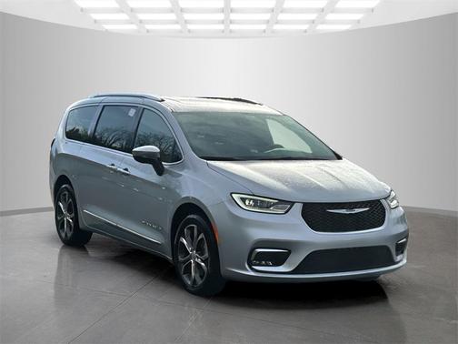 2026 Chrysler Pacifica Pinnacle