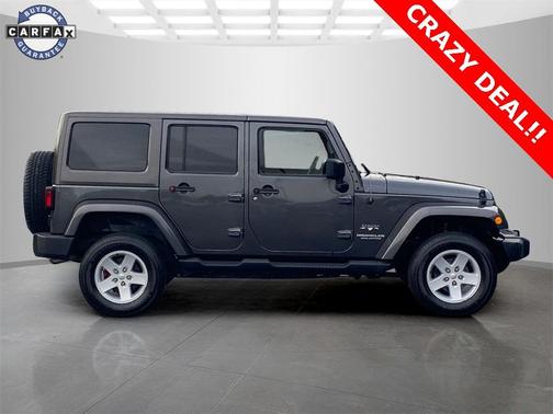 2016 Jeep Wrangler Unlimited Sahara
