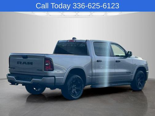 Billet Silver Metallic Clearcoat 2026 RAM 1500 Big Horn/Lone Star