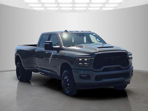 Ceramic Gray Clearcoat 2026 RAM 3500 Laramie