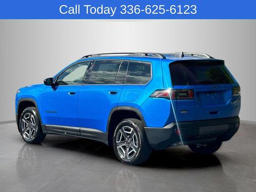 Hydro Blue Pearlcoat 2026 Jeep Cherokee LAREDO/LIMITED