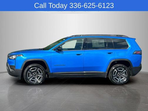 Hydro Blue Pearlcoat 2026 Jeep Cherokee LAREDO/LIMITED