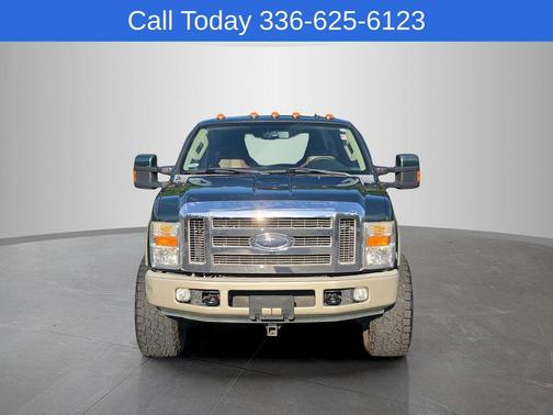 Green 2008 Ford F-350 King Ranch