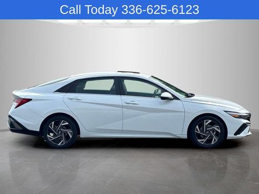 White 2025 Hyundai ELANTRA Limited