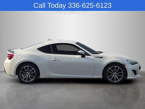Crystal White Pearl 2020 Subaru BRZ Limited