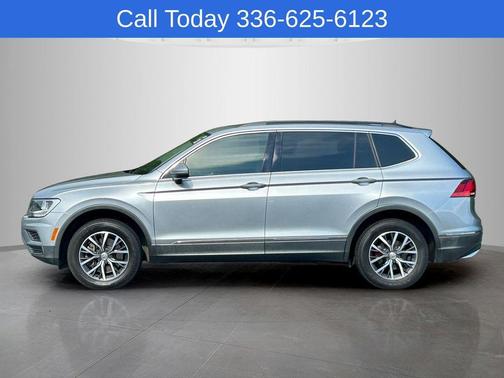 Pyrite Silver Metallic 2020 Volkswagen Tiguan 2.0T SE