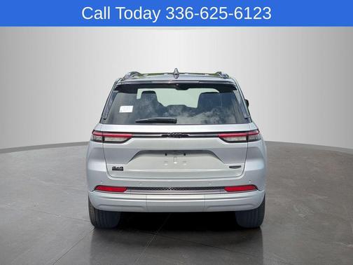 Silver Zynith 2026 Jeep Grand Cherokee Summit