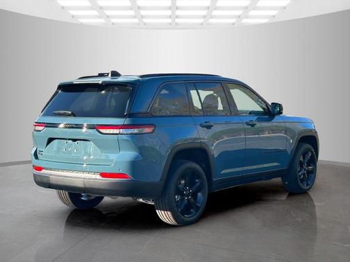 Steel Blue 2026 Jeep Grand Cherokee Limited