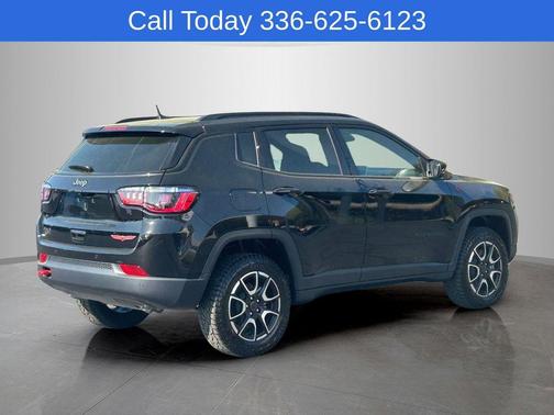 Diamond Black 2026 Jeep Compass Trailhawk