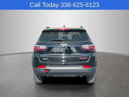 Diamond Black 2026 Jeep Compass Trailhawk
