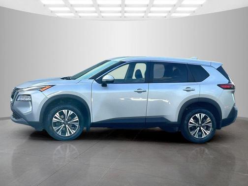 Brilliant Silver Metallic 2022 Nissan Rogue SV