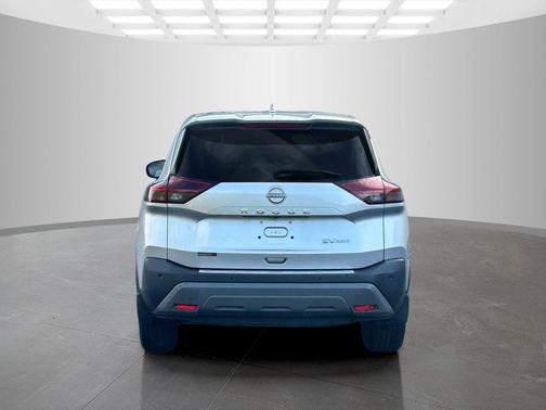 Brilliant Silver Metallic 2022 Nissan Rogue SV