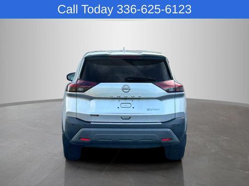 Brilliant Silver Metallic 2022 Nissan Rogue SV