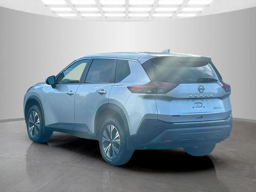 Brilliant Silver Metallic 2022 Nissan Rogue SV