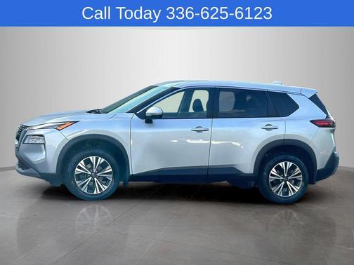 Brilliant Silver Metallic 2022 Nissan Rogue SV