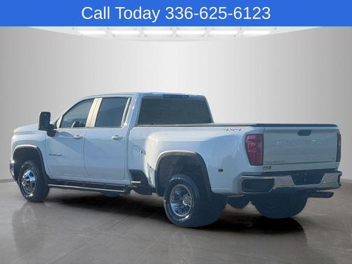 Summit White 2025 Chevrolet Silverado 3500 LT