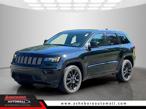 2022 Jeep Grand Cherokee WK Laredo