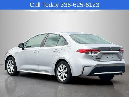 Classic Silver Metallic 2022 Toyota Corolla LE