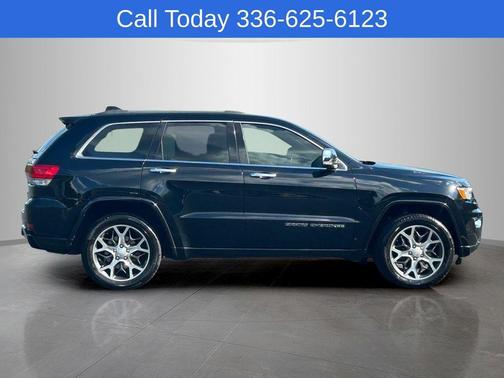 Diamond Black 2020 Jeep Grand Cherokee Overland