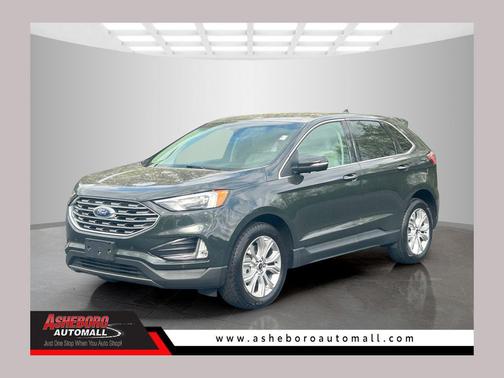 Green Metallic 2023 Ford Edge Titanium