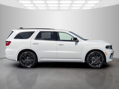 White Knuckle Clearcoat 2026 Dodge Durango GT