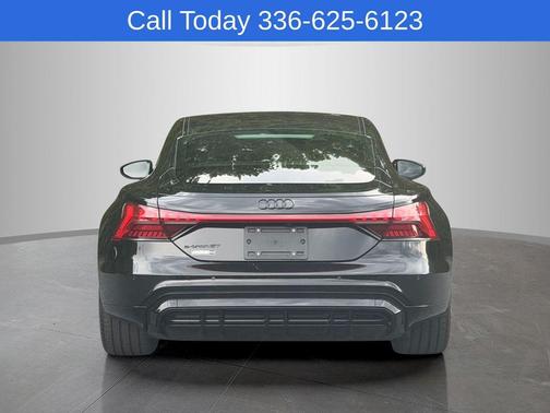 Mythos Black Metallic 2023 Audi e-tron GT Premium Plus