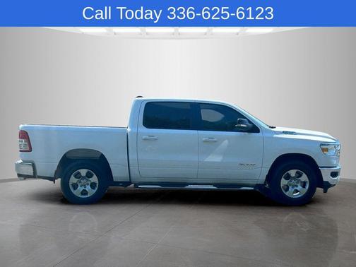 Bright White Clearcoat 2022 RAM 1500 Big Horn