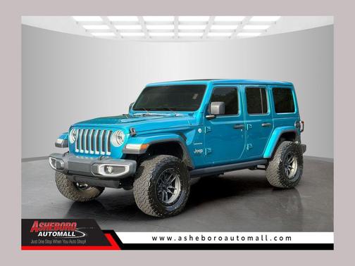 Bikini Pearlcoat 2019 Jeep Wrangler Unlimited Sahara