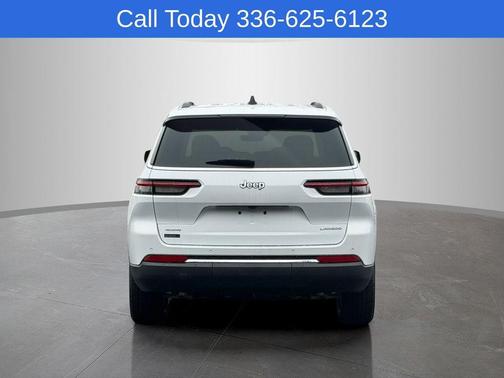 Bright White Clearcoat 2026 Jeep Grand Cherokee L Laredo