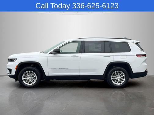 Bright White Clearcoat 2026 Jeep Grand Cherokee L Laredo