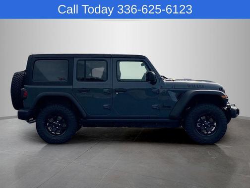 Anvil Clearcoat 2026 Jeep Wrangler Sport