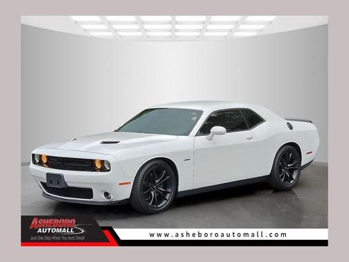 White Knuckle Clearcoat 2018 Dodge Challenger R/T