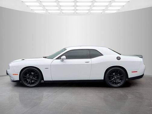 White Knuckle Clearcoat 2018 Dodge Challenger R/T