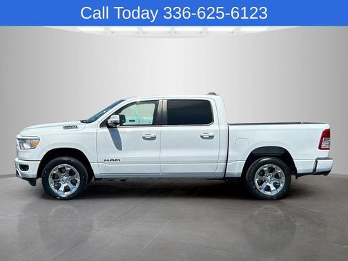 Bright White Clearcoat 2019 RAM 1500 Big Horn