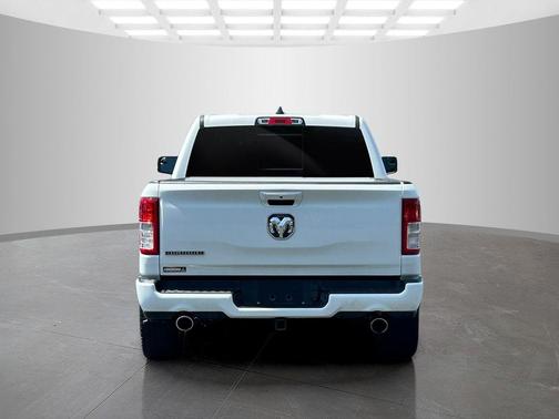 Bright White Clearcoat 2019 RAM 1500 Big Horn