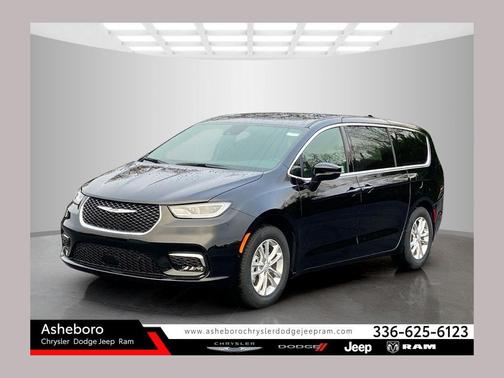 Diamond Black 2026 Chrysler Pacifica Select