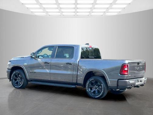 Granite Crystal Clearcoat Metallic 2026 RAM 1500 Big Horn/Lone Star