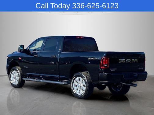 Diamond Black 2026 RAM 2500 Big Horn