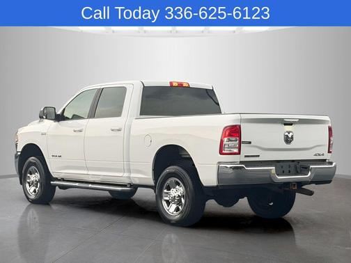 Bright White Clearcoat 2022 RAM 2500 Big Horn