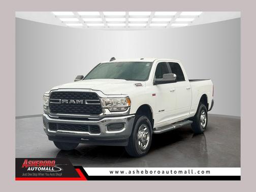 Bright White Clearcoat 2022 RAM 2500 Big Horn