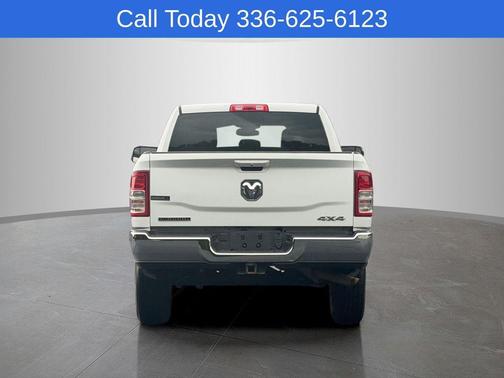 Bright White Clearcoat 2022 RAM 2500 Big Horn