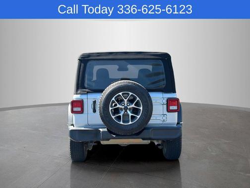 Silver Zynith Clearcoat 2024 Jeep Wrangler Sport