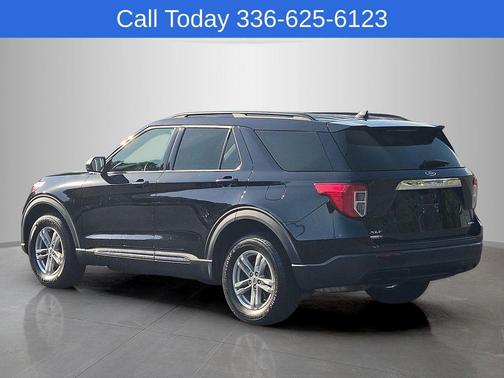 Black Metallic 2022 Ford Explorer XLT