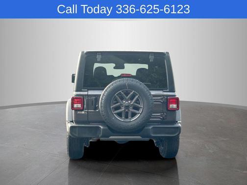 Granite Crystal Clearcoat Metallic 2026 Jeep Wrangler Sport