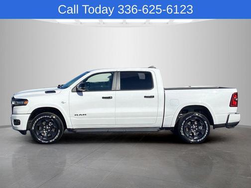 Bright White Clearcoat 2026 RAM 1500 Big Horn/Lone Star