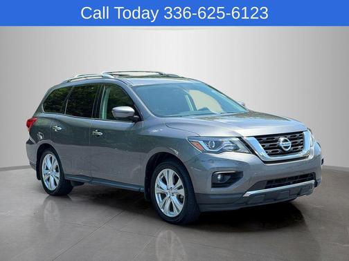 Gun Metallic 2018 Nissan Pathfinder SL